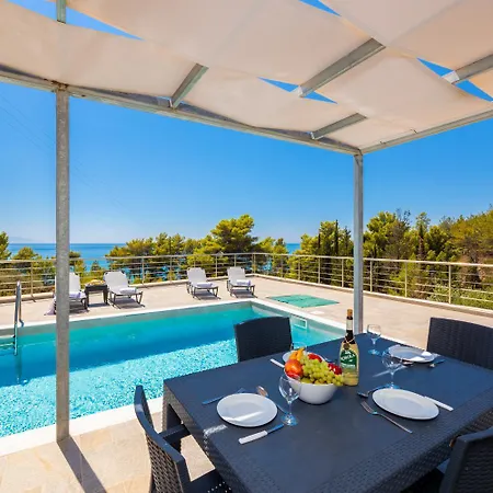 Angela * Trapezaki (Kefalonia)